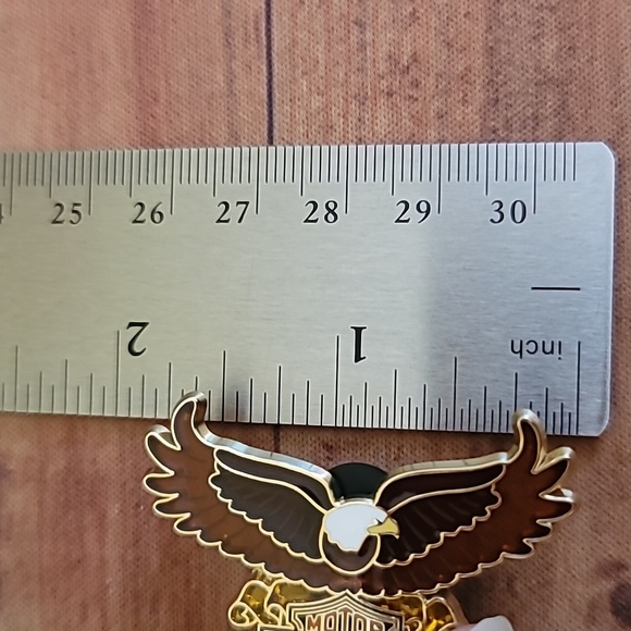 Harley-Davidson Stained Glass Eagle Bar & Shield Pin 1.75" x 1.25" Dated 2011 - Picture 3 of 8